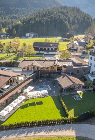Hotel Tyrol am Haldensee aus der Vogelperspektive