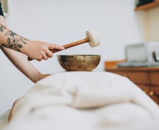 Klangschalenmassage im Hotel Tyrol am Haldensee